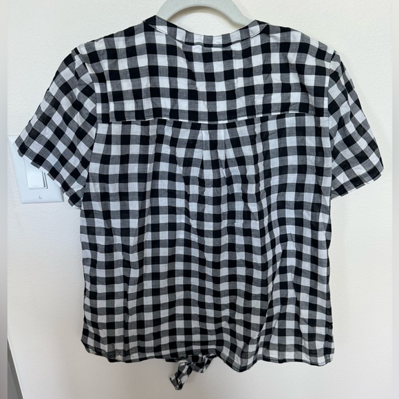 J. Crew Gingham Tie Front Button Down Top. Size Small. - Picture 5 of 7